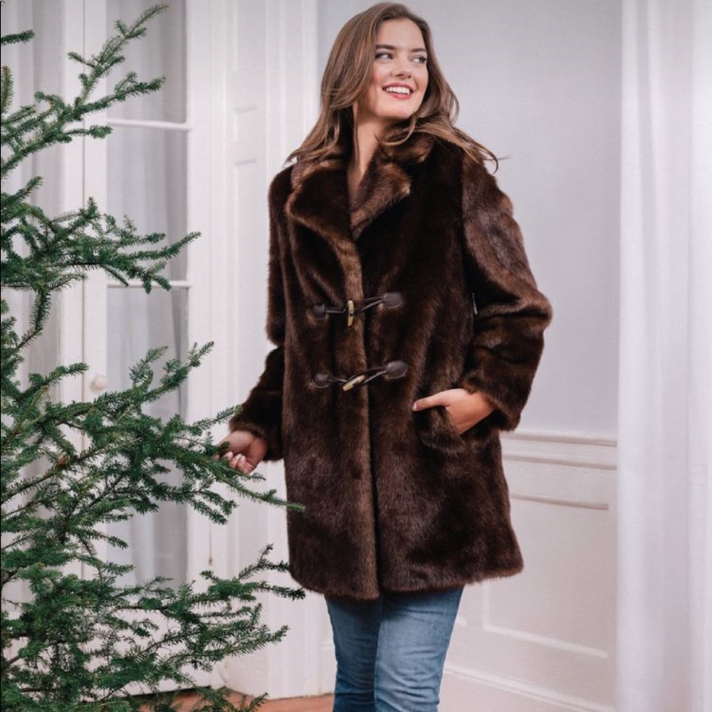 Faye Gal Meets Glam- Fur Coat